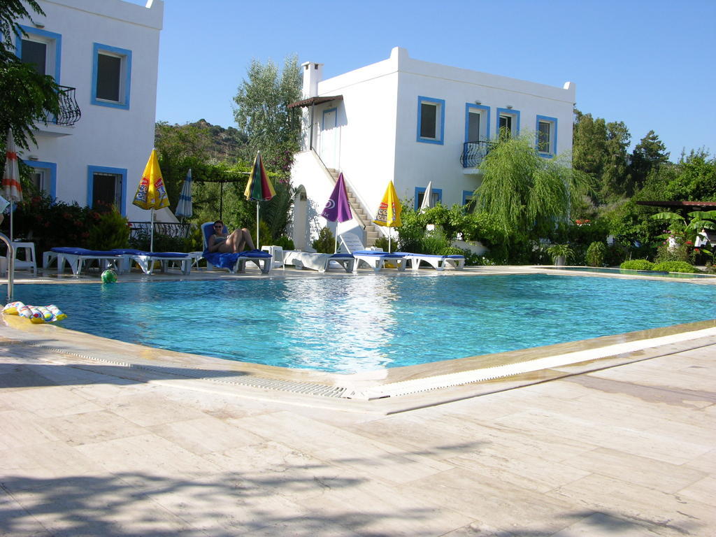 אפרטהוטל Paradise Garden Gumusluk Evleri מראה חיצוני תמונה